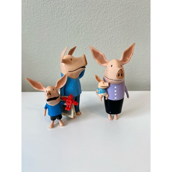 Olivia the Pig Family Set of 3 Figures Retired - Picture 1 of 8